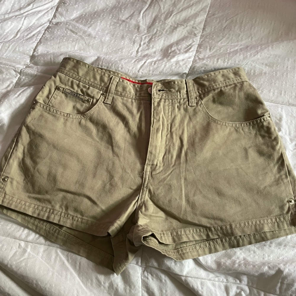 Cute revolt shorts